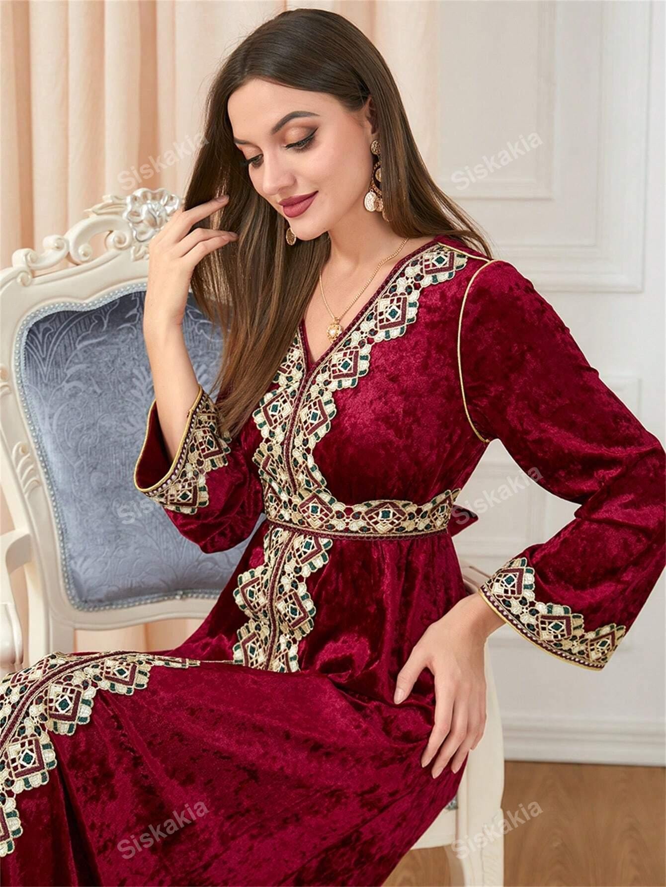 Guipure Lace Appliques Split Hem Corduroy Modest Dress Burgundy Long Sleeve Kaftan Arabian Dress